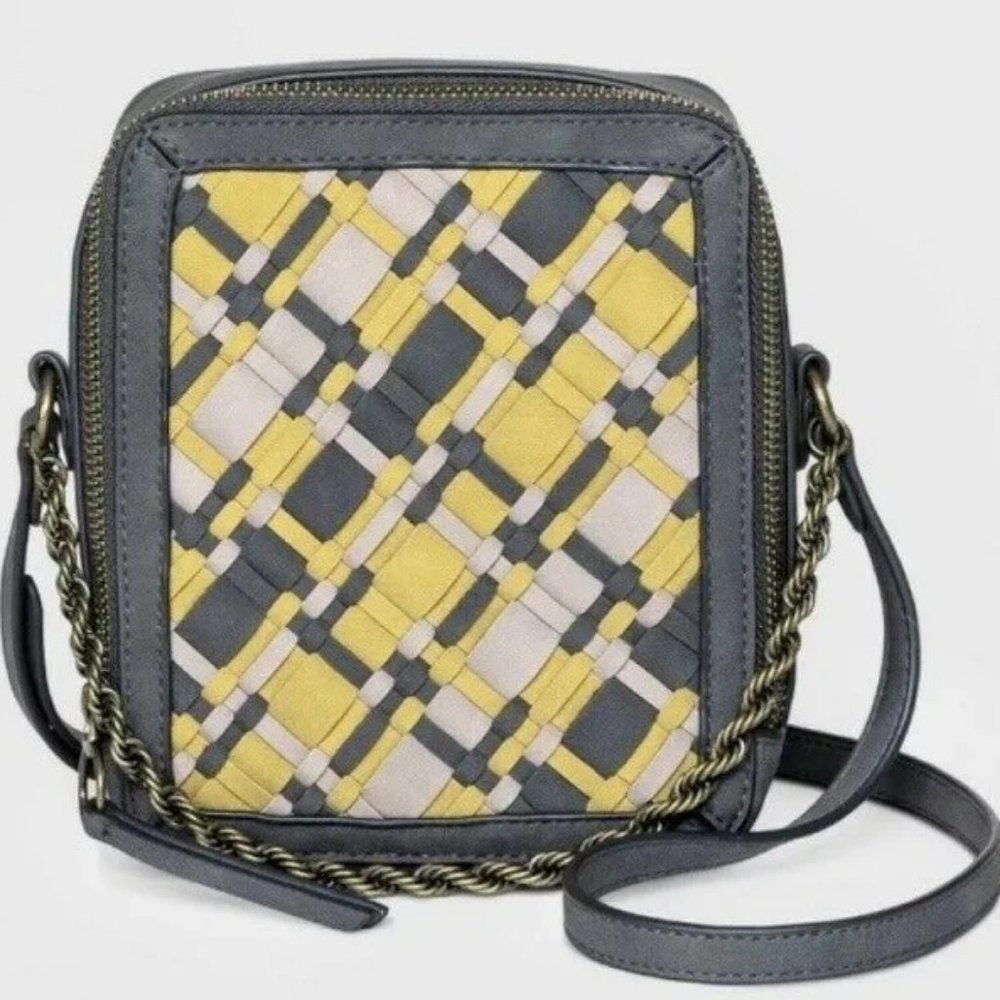 Uncommon Threads Woven Crossbody Convertable Bag in Gun Grey